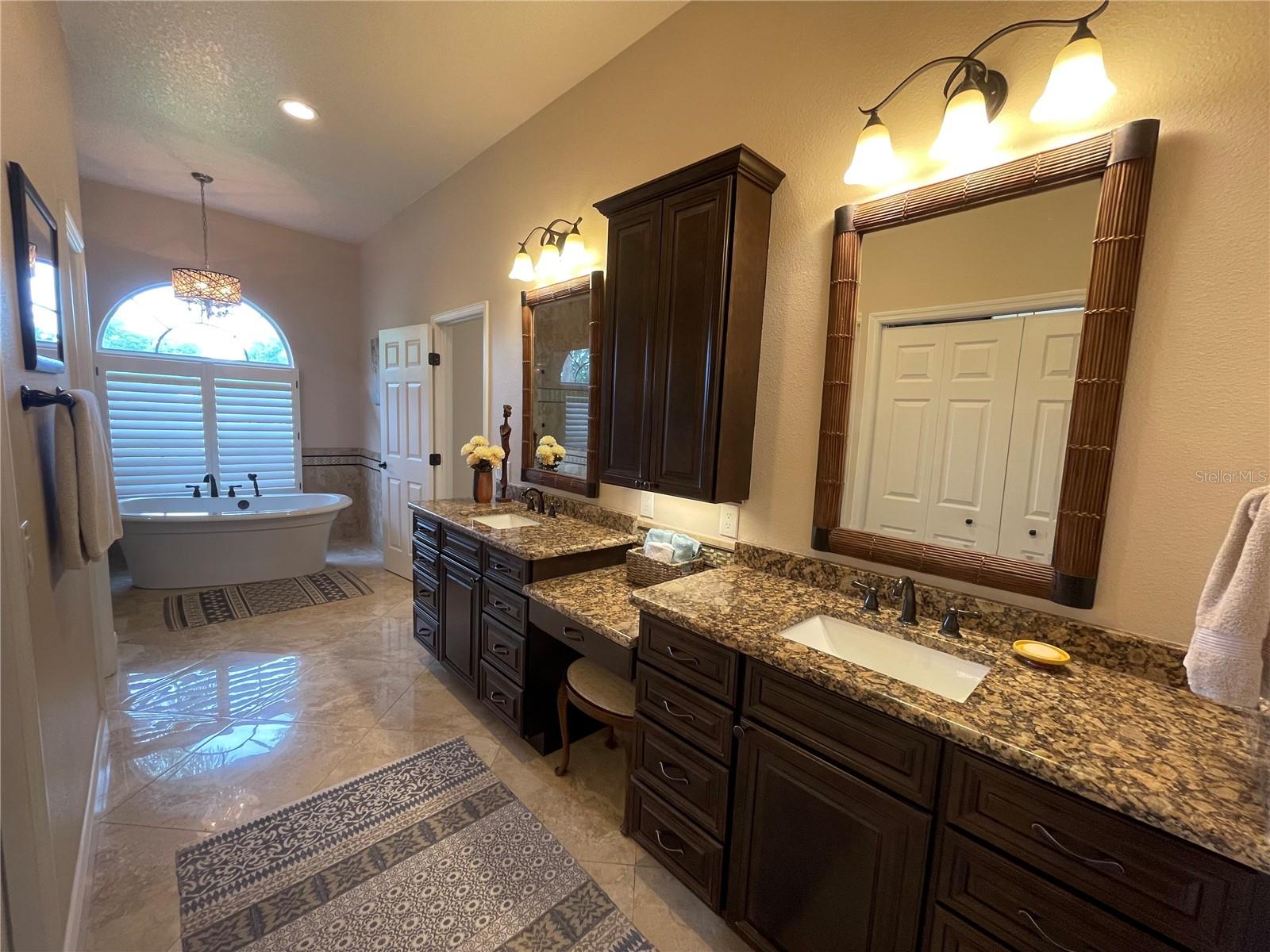 COUNTRYPARK - Residential