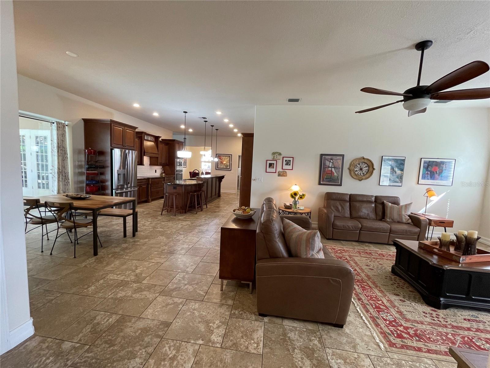 COUNTRYPARK - Residential