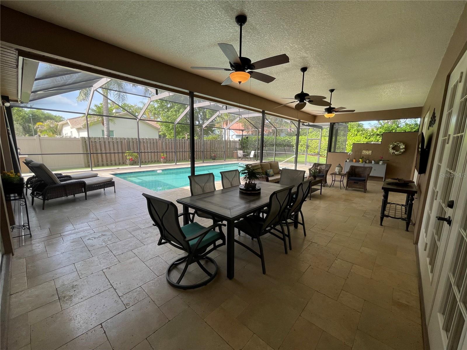 COUNTRYPARK - Residential