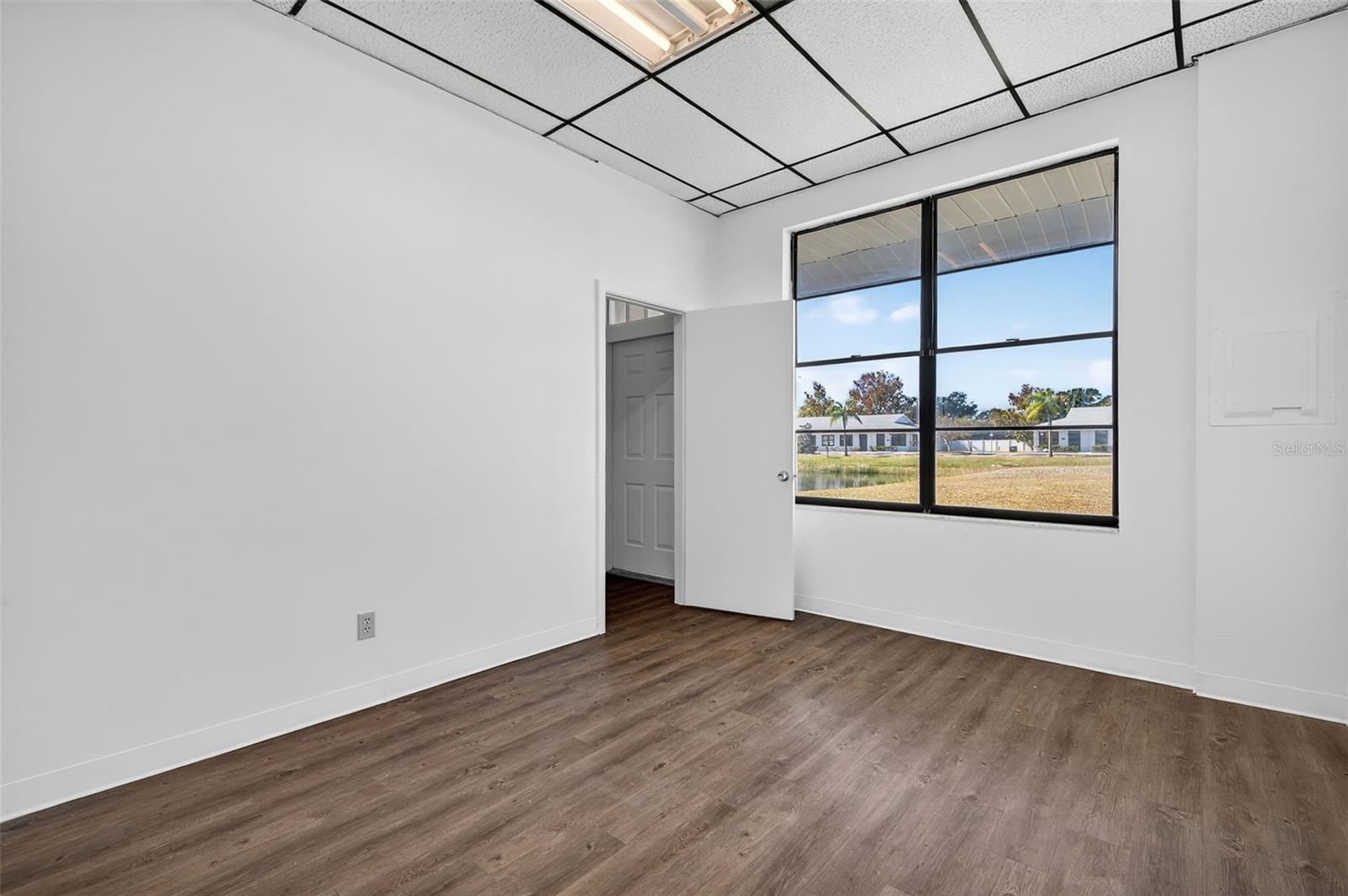 PARK CENTRE CONDO - Commercial Lease