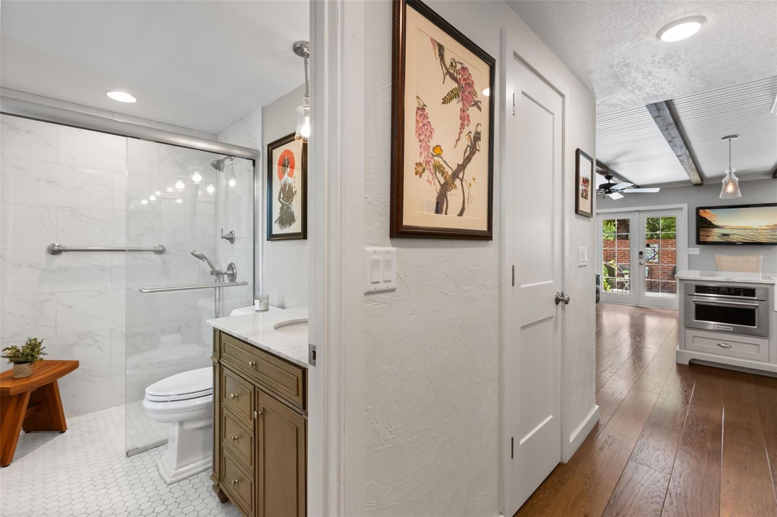 YORKFIELD SQUARE - Residential