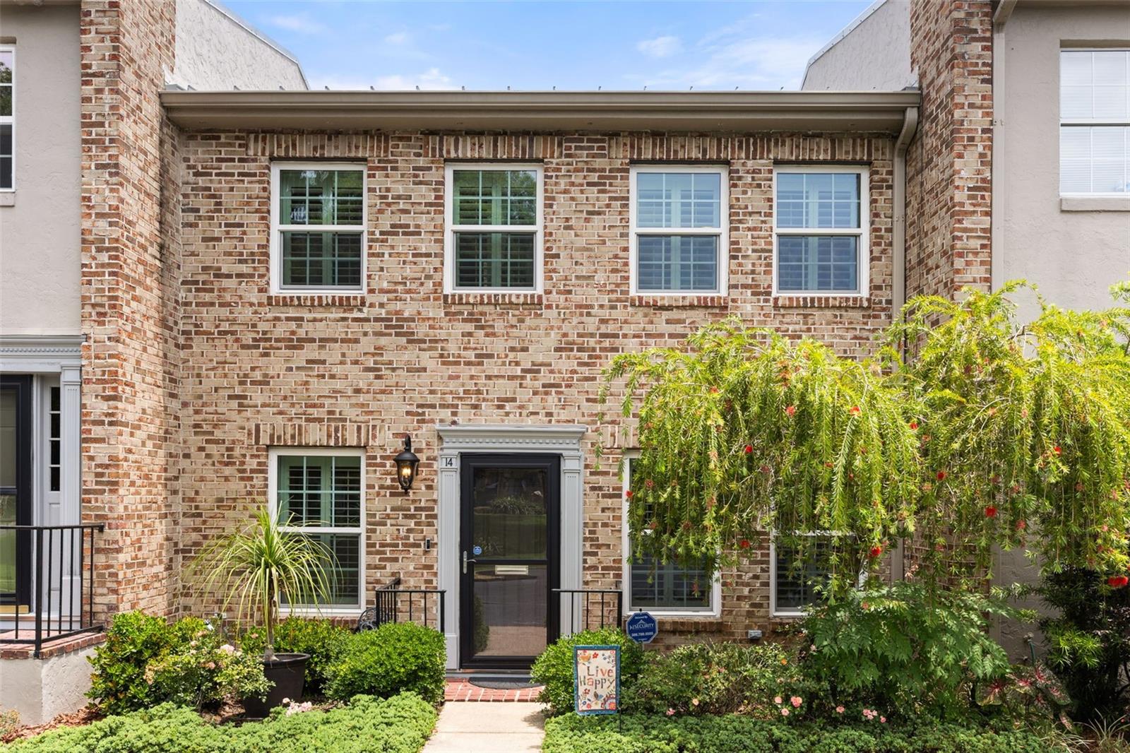 YORKFIELD SQUARE - Residential