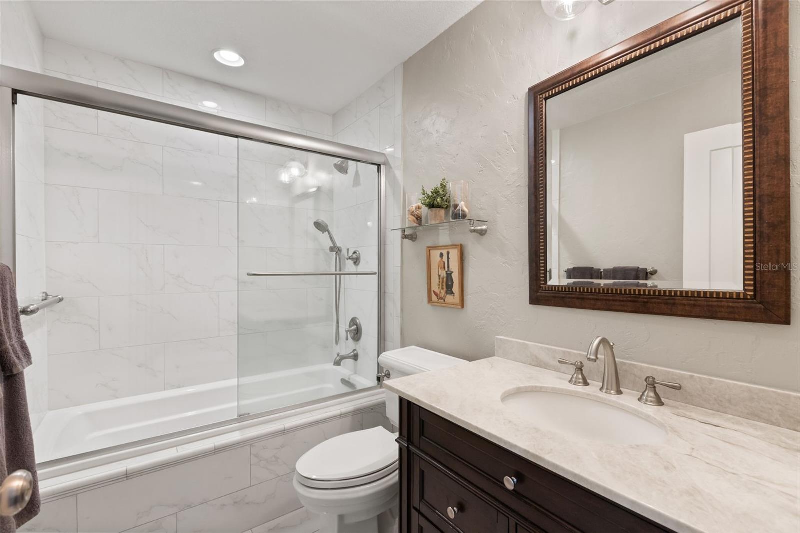 YORKFIELD SQUARE - Residential
