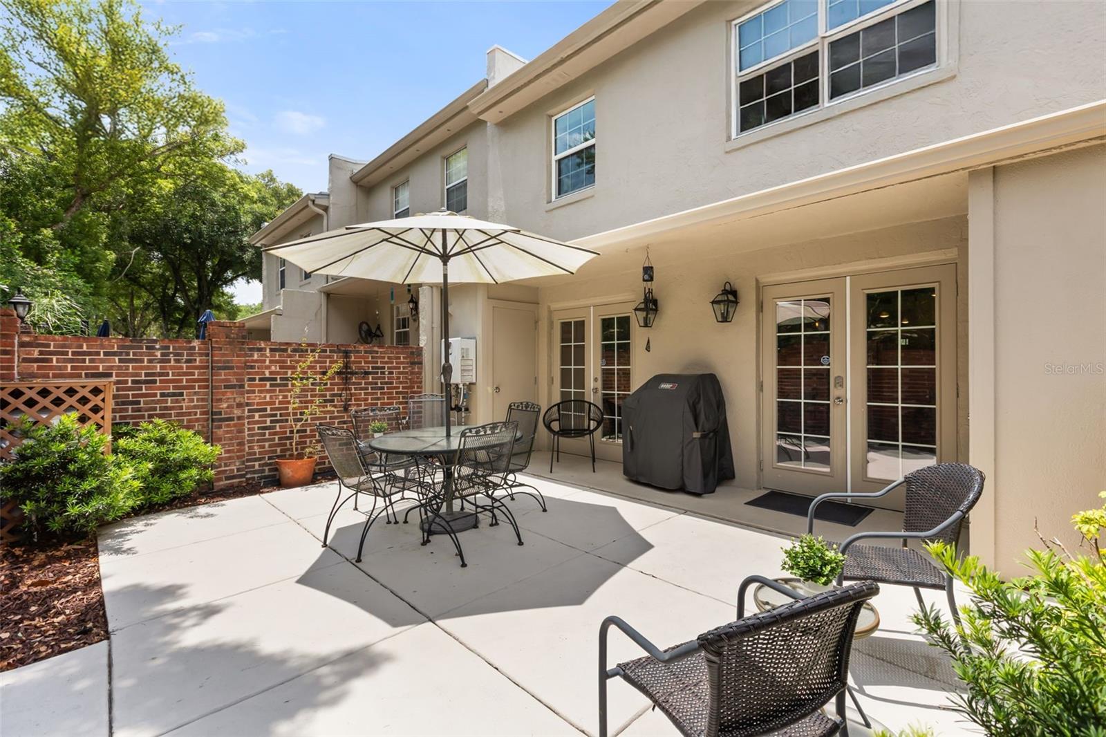 YORKFIELD SQUARE - Residential