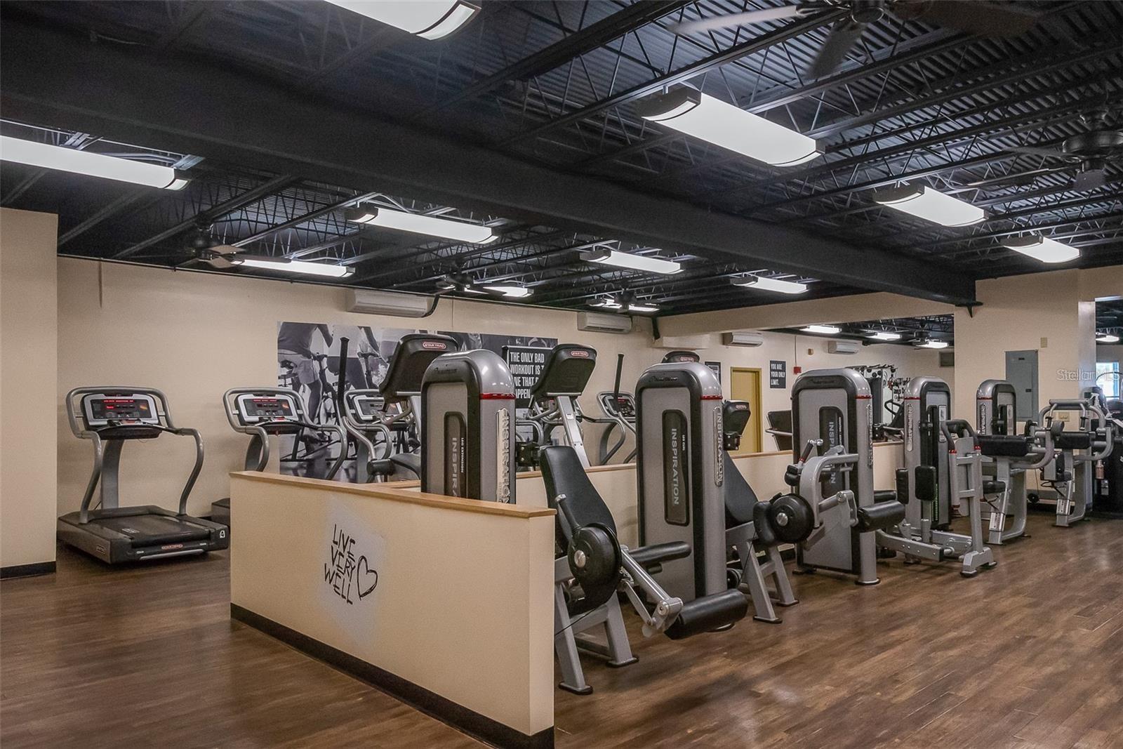 ON TOP OF THE WORLD - Residential