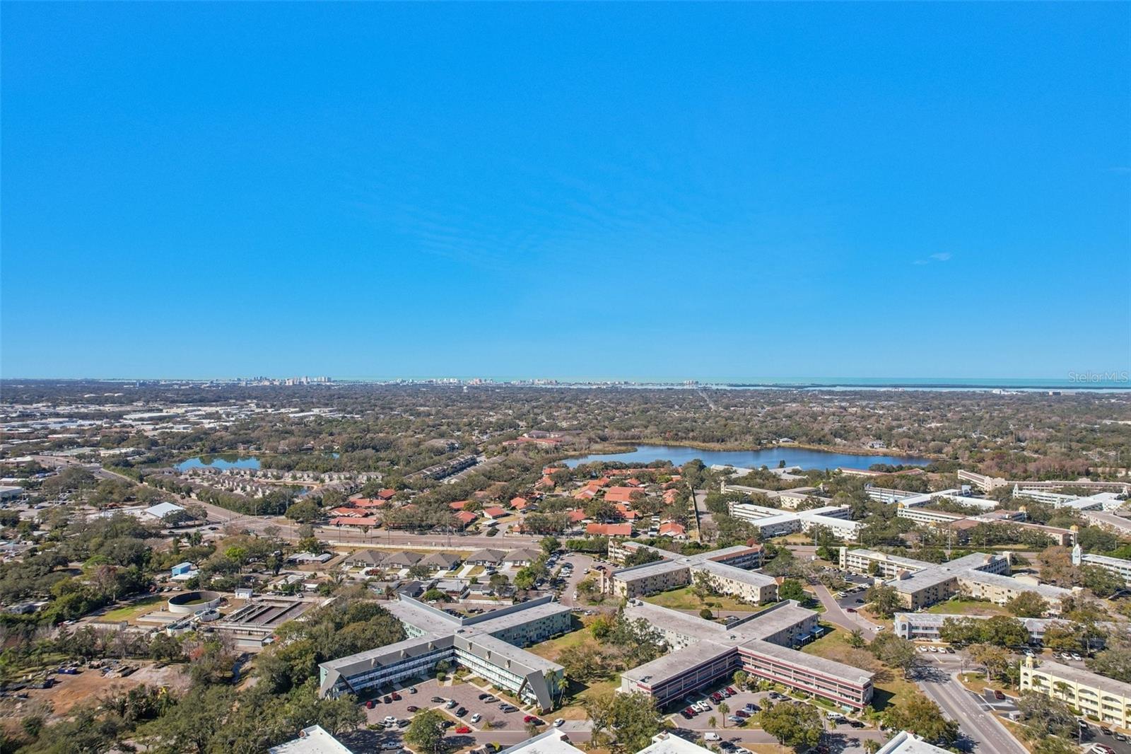 ON TOP OF THE WORLD - Residential