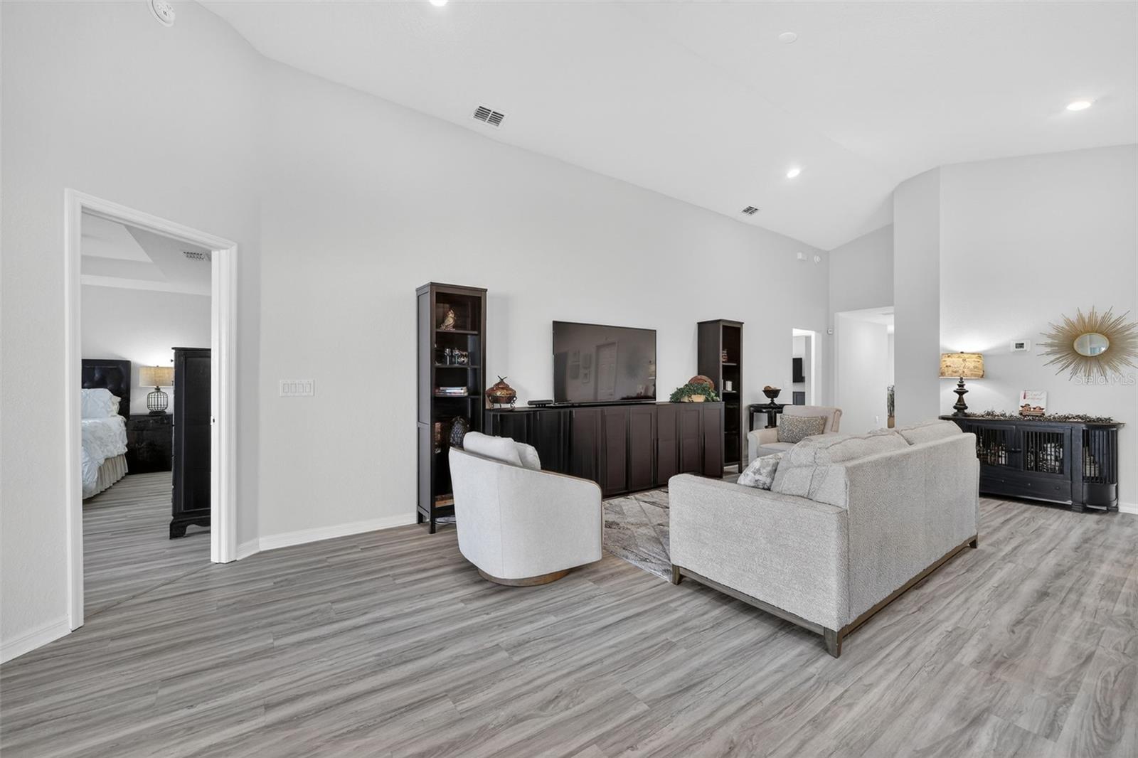 RIDGEWOOD SOUTH - Residential