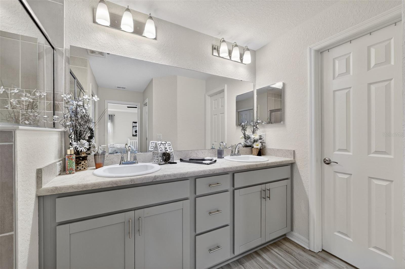 RIDGEWOOD SOUTH - Residential