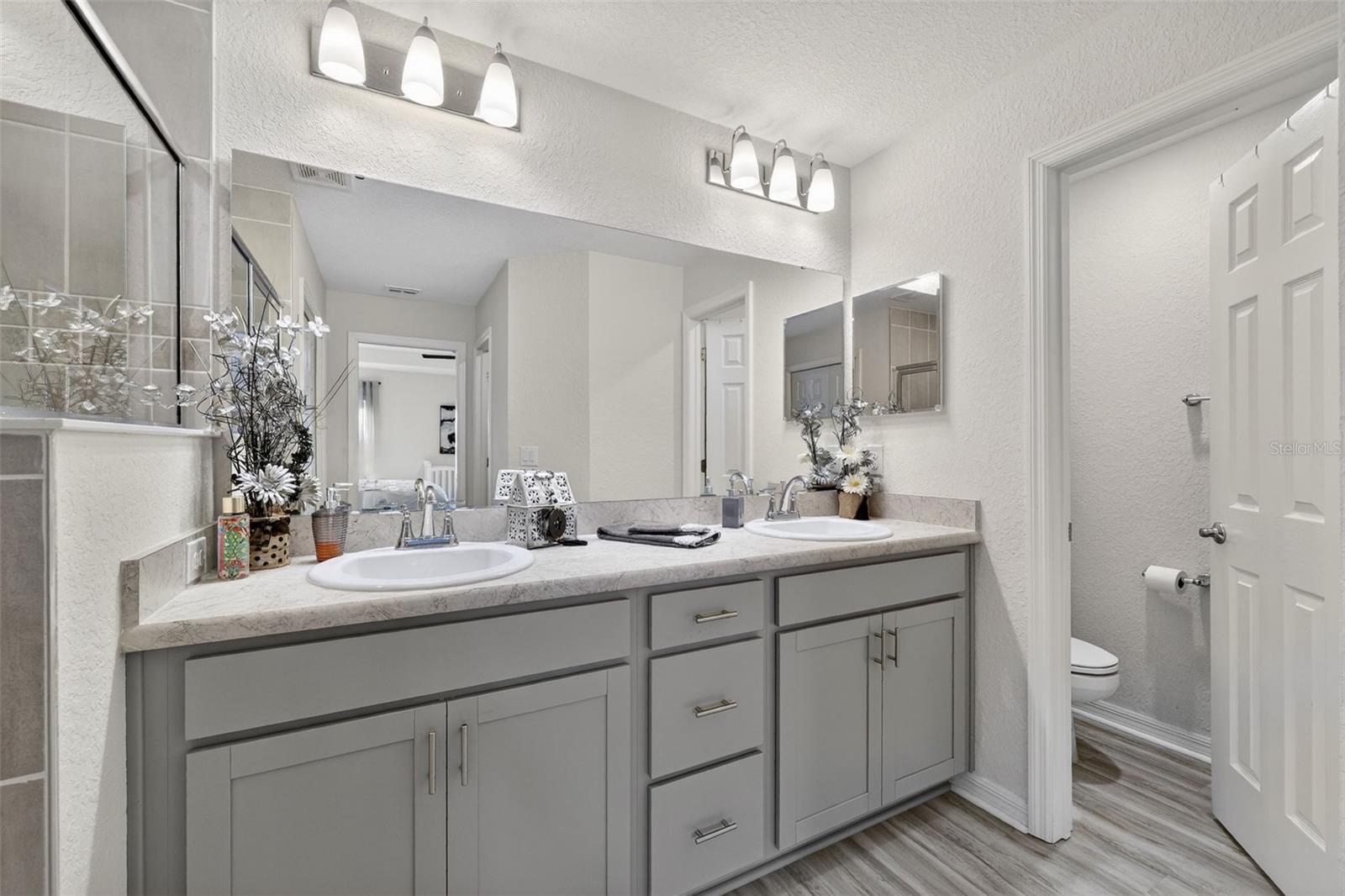 RIDGEWOOD SOUTH - Residential