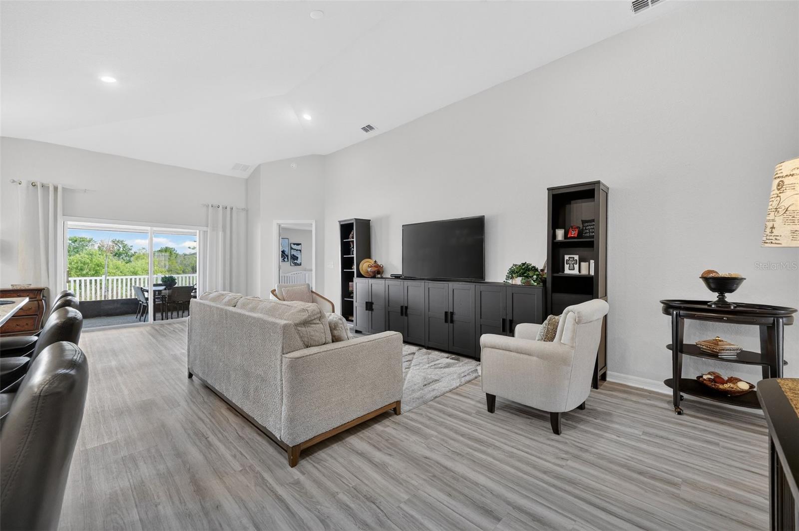 RIDGEWOOD SOUTH - Residential