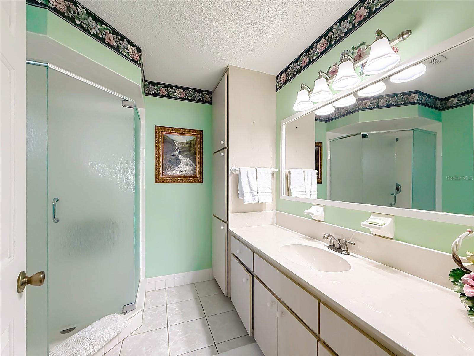 SPRUCE CRK SOUTH 08 - Residential