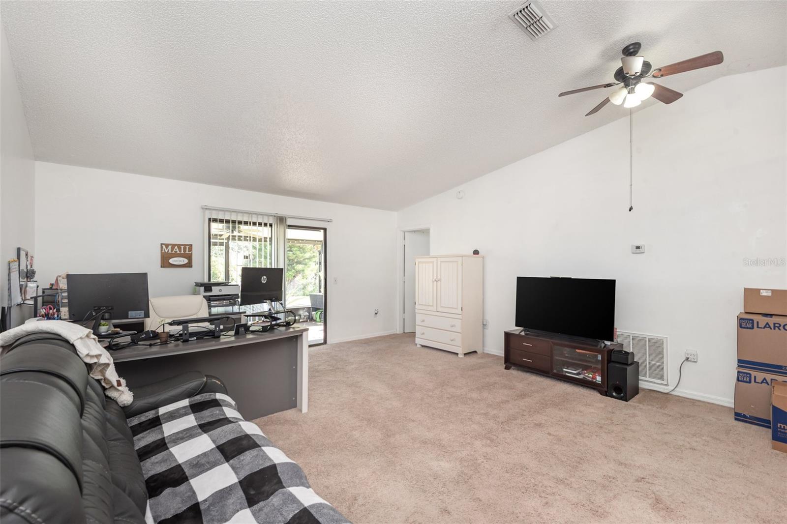 DELTONA LAKES UNIT 32 - Residential