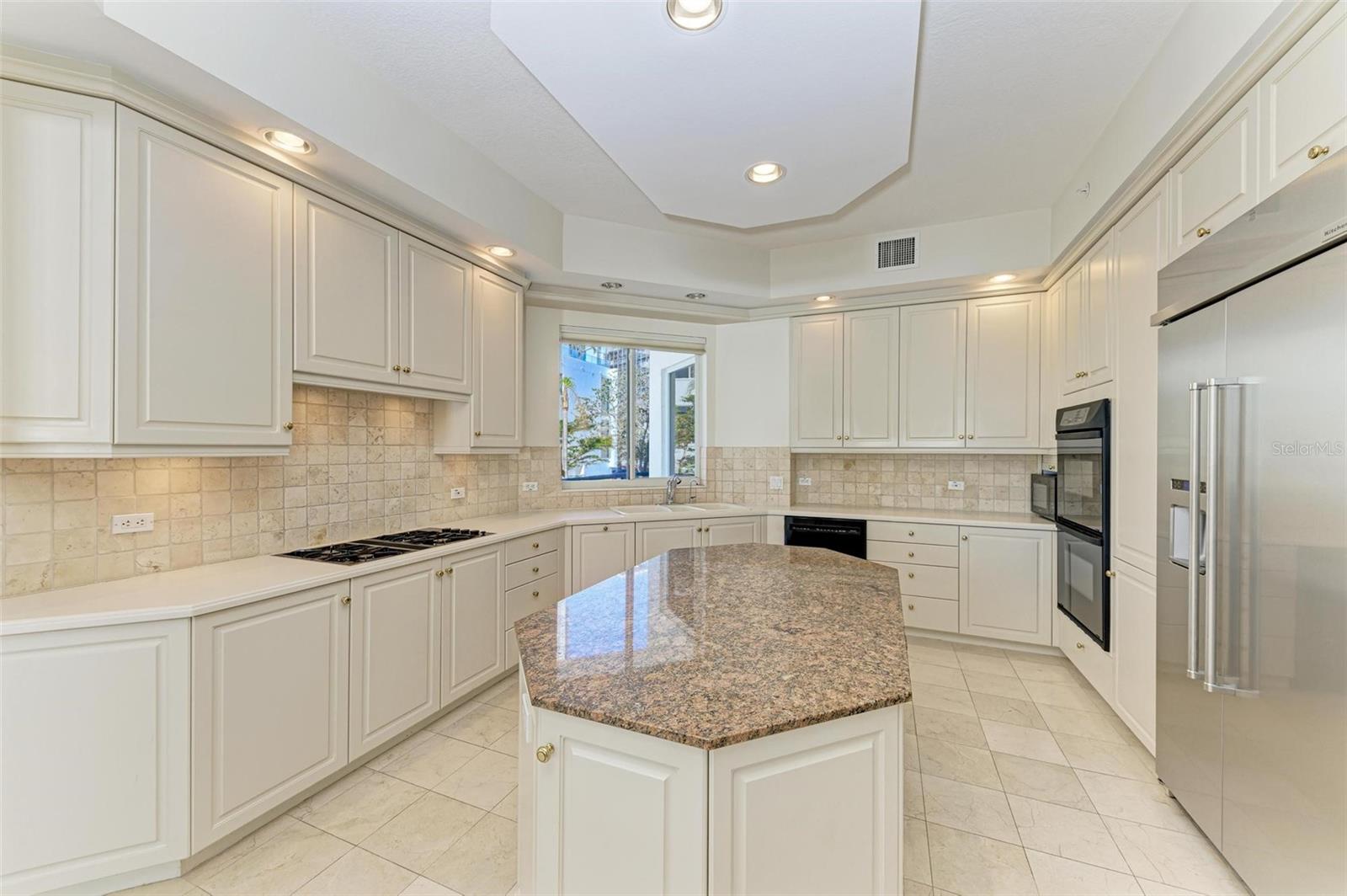 ALTA MER - Residential