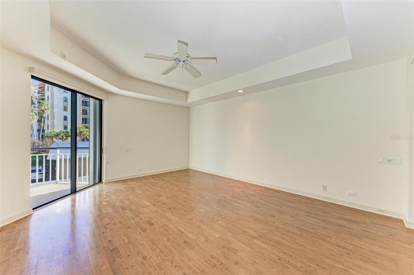 ALTA MER - Residential