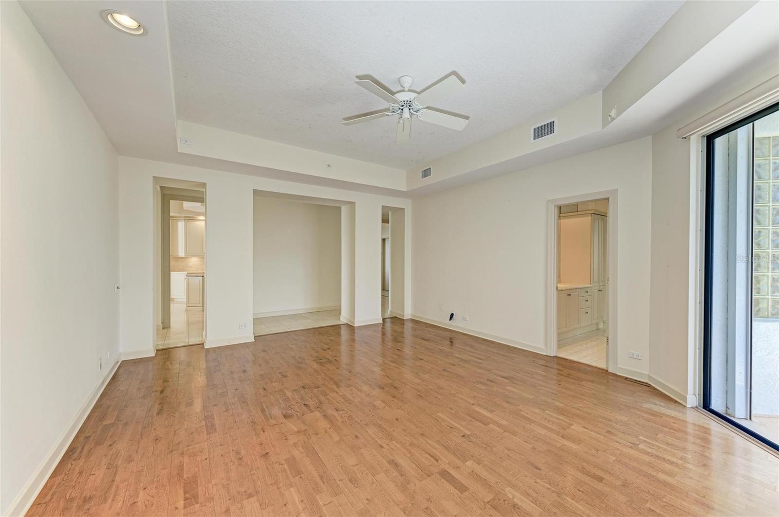 ALTA MER - Residential