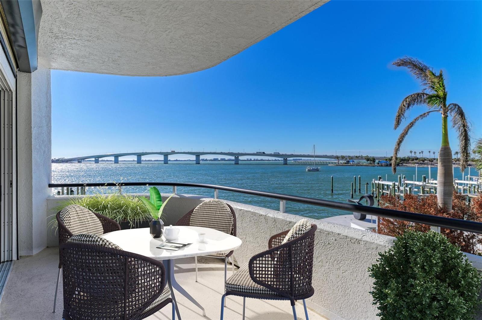 ALTA MER - Residential