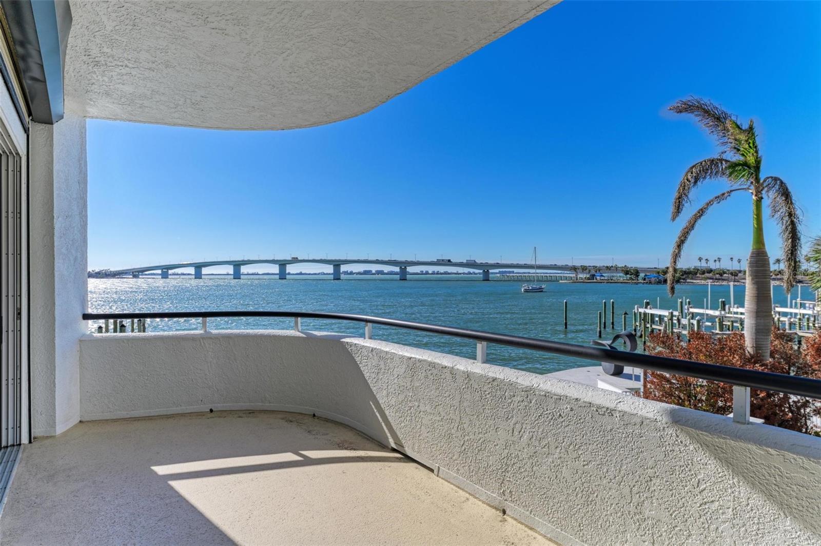 ALTA MER - Residential