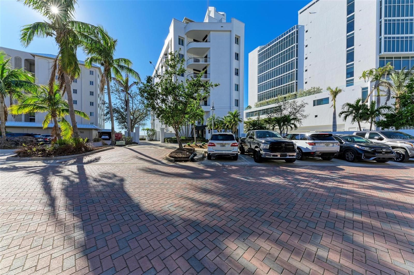 ALTA MER - Residential