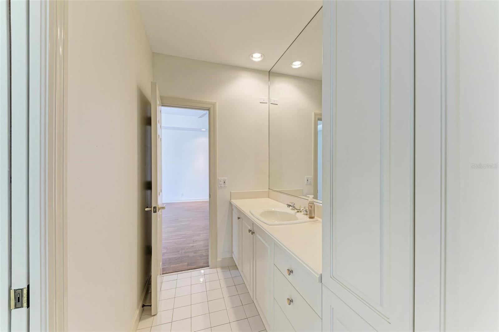 ALTA MER - Residential