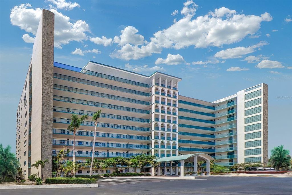 Photo of 6020 Shore Boulevard S #503, Gulfport, FL 33707 (MLS # TB8383897)