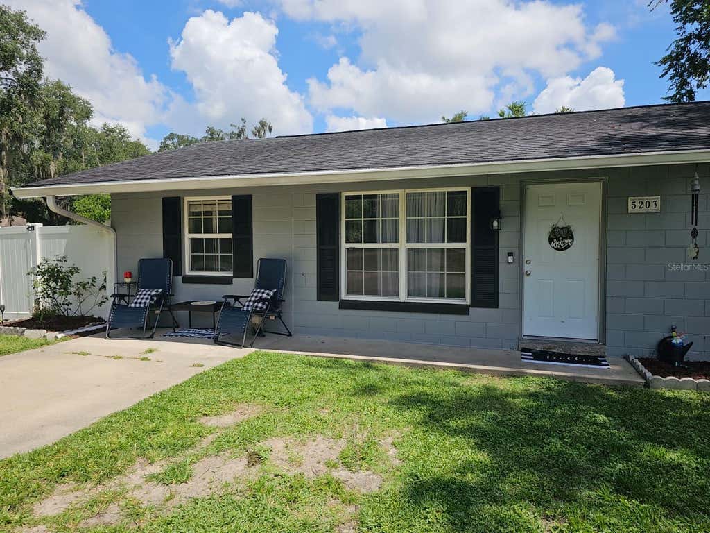 Photo of 5203 SE 114th Street, Belleview, FL 34420 (MLS # OM729632)
