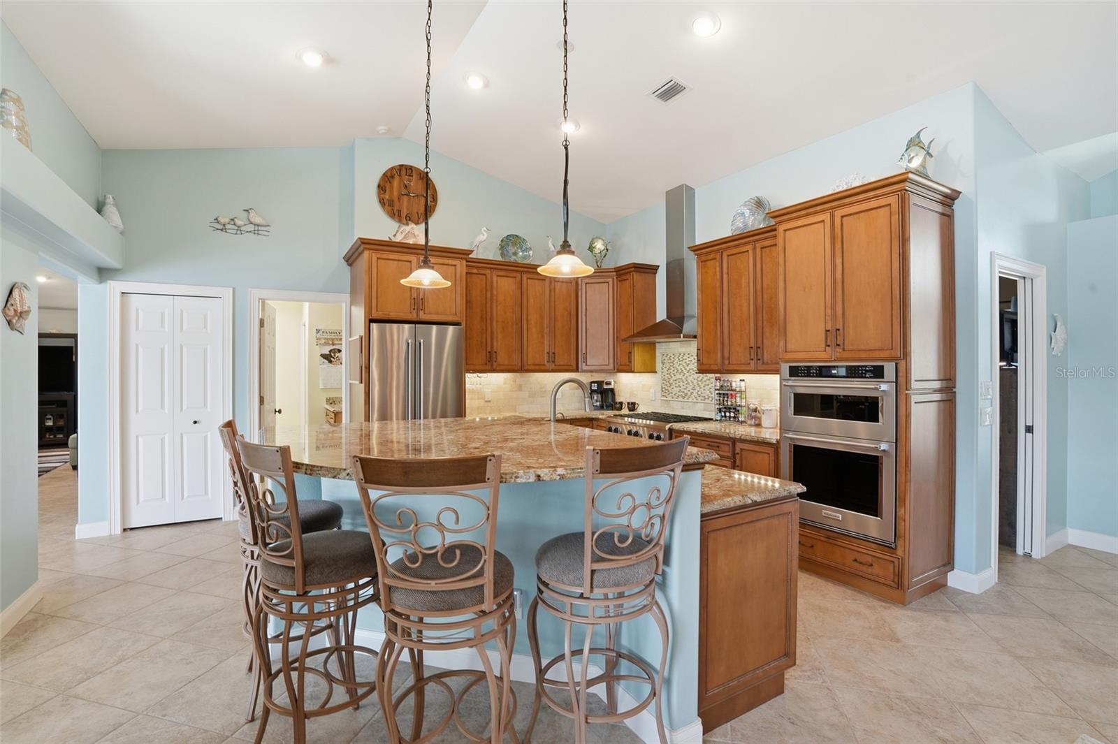 2321 VIA VENETO DRIVE