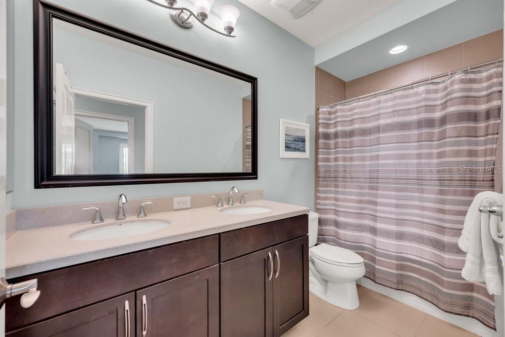 FISHHAWK RANCH TOWN CENTER PH 2C-3 REP - Residential