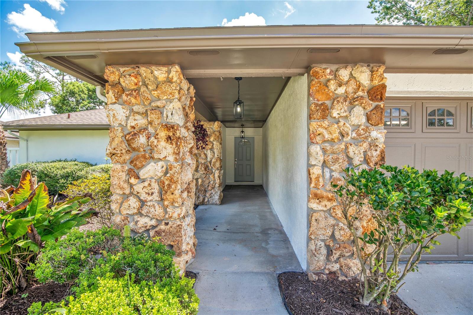 209 TWELVE LEAGUE CIRCLE