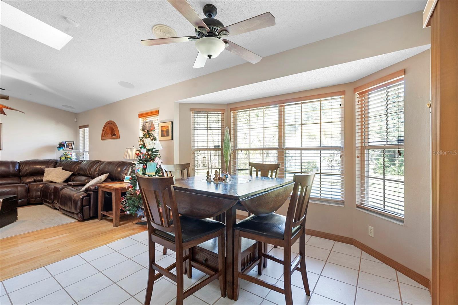 DELTONA LAKES UNIT 09 - Residential