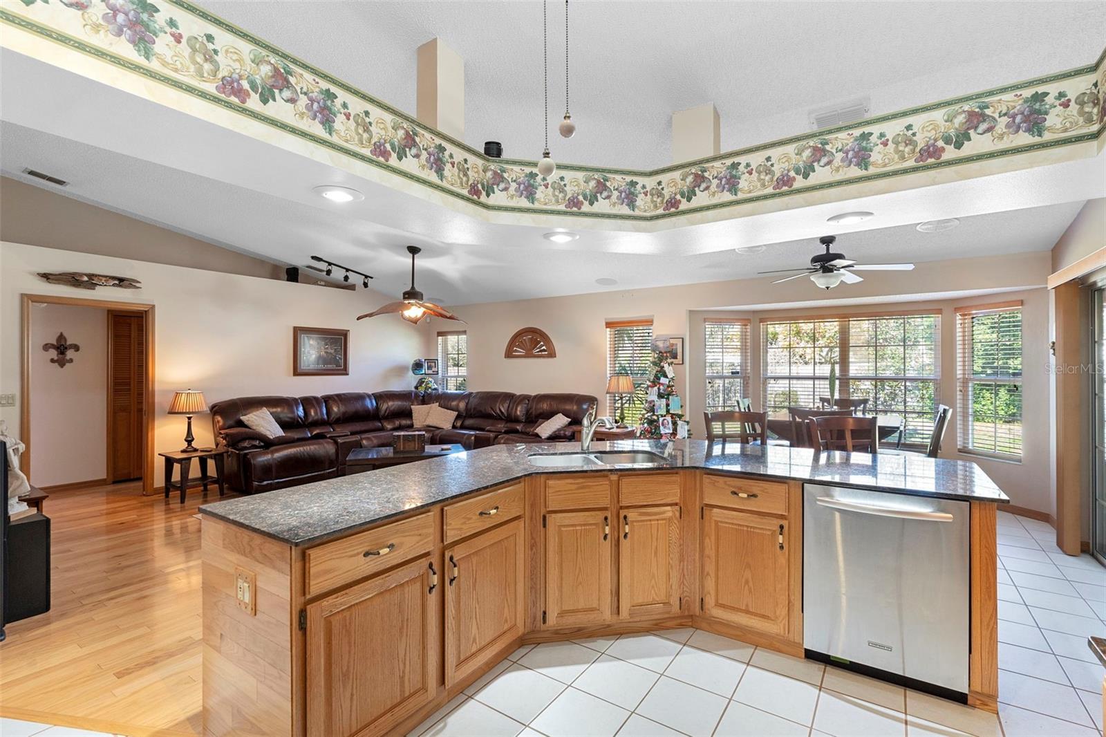 DELTONA LAKES UNIT 09 - Residential