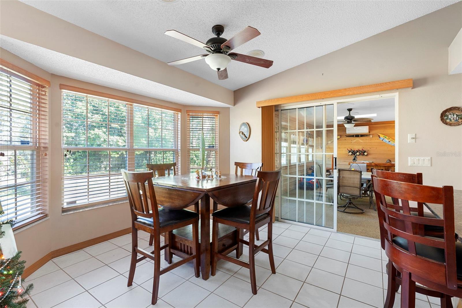 DELTONA LAKES UNIT 09 - Residential