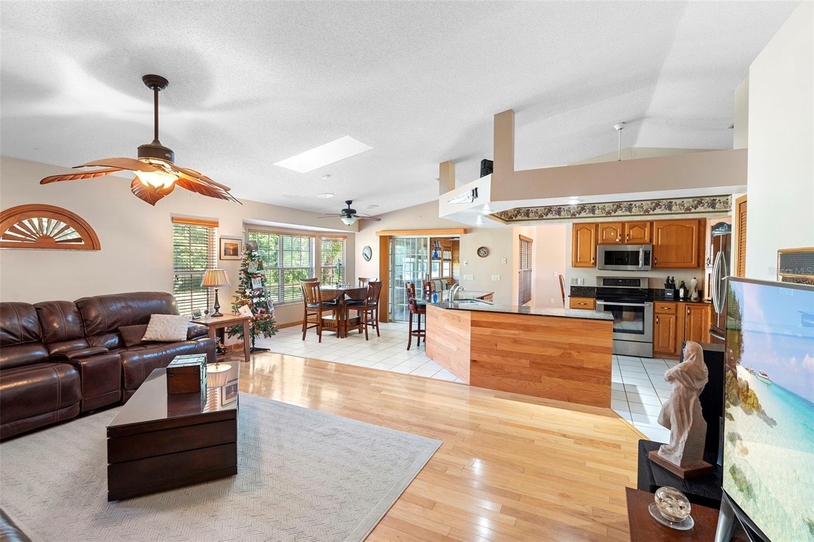 DELTONA LAKES UNIT 09 - Residential