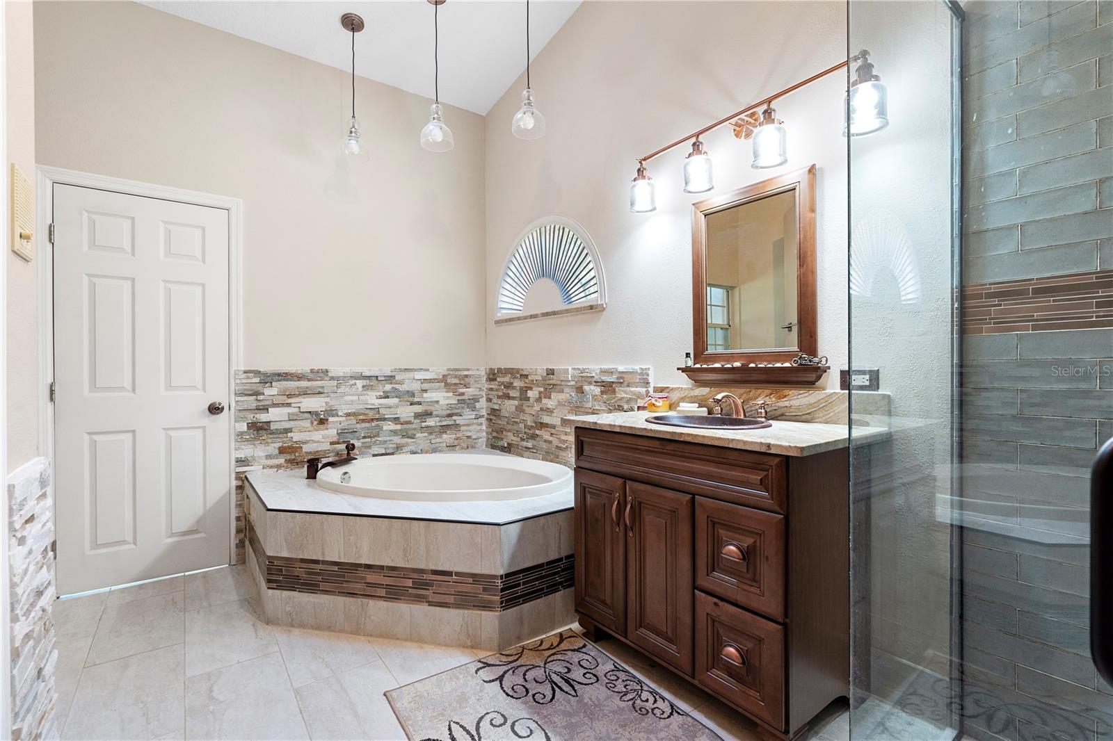 DELTONA LAKES UNIT 09 - Residential