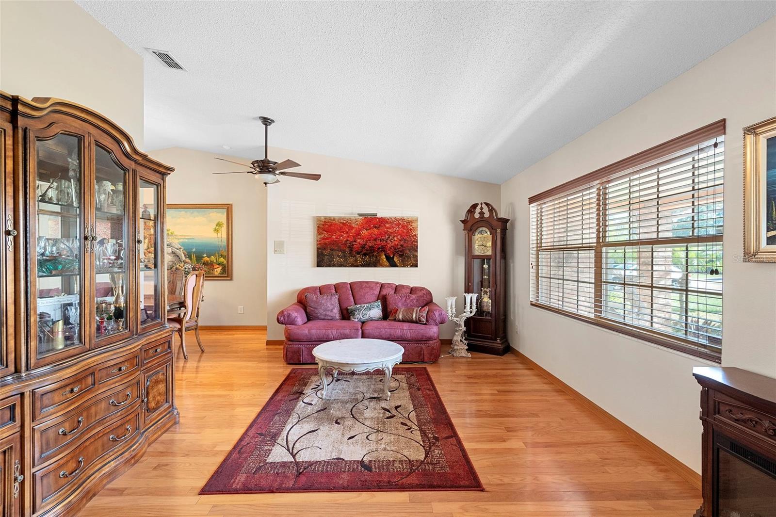 DELTONA LAKES UNIT 09 - Residential