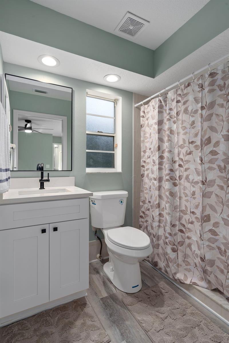 AUTUMN OAKS - Residential