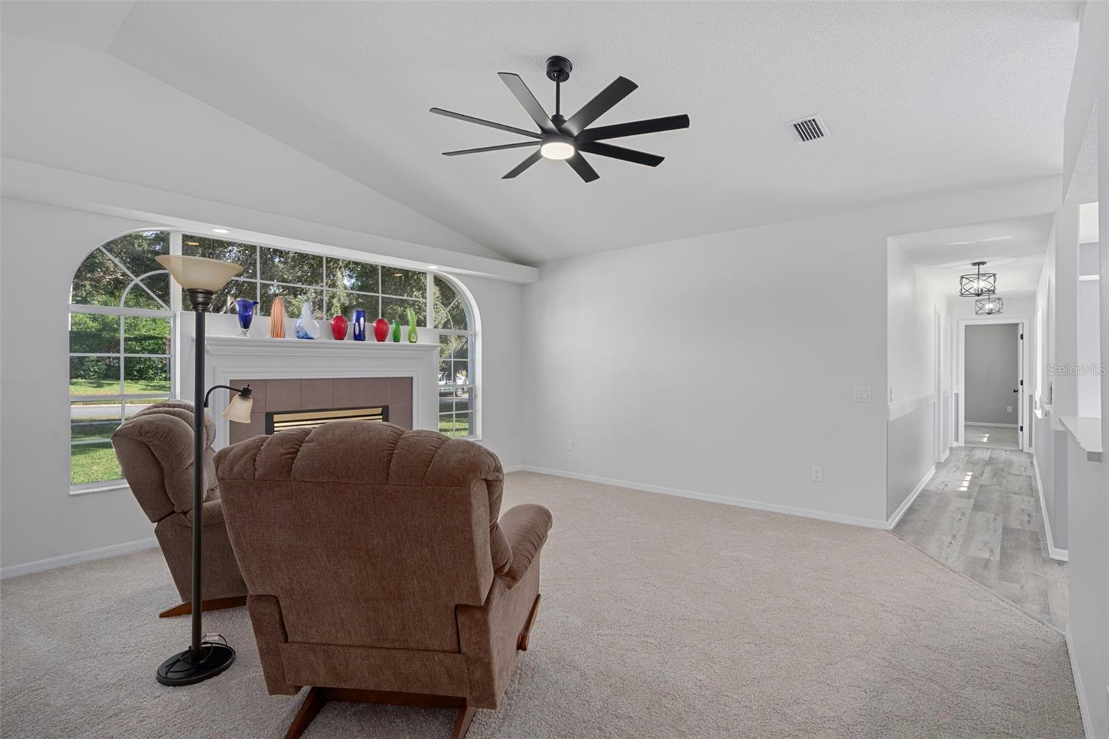 AUTUMN OAKS - Residential