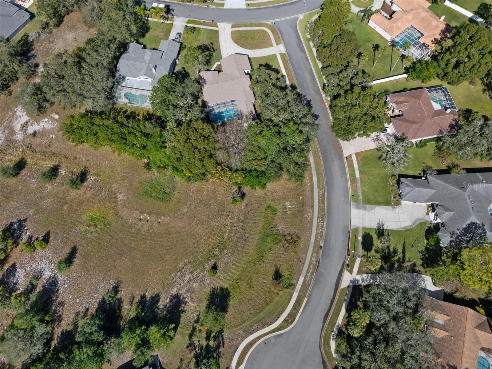 AUTUMN OAKS - Residential