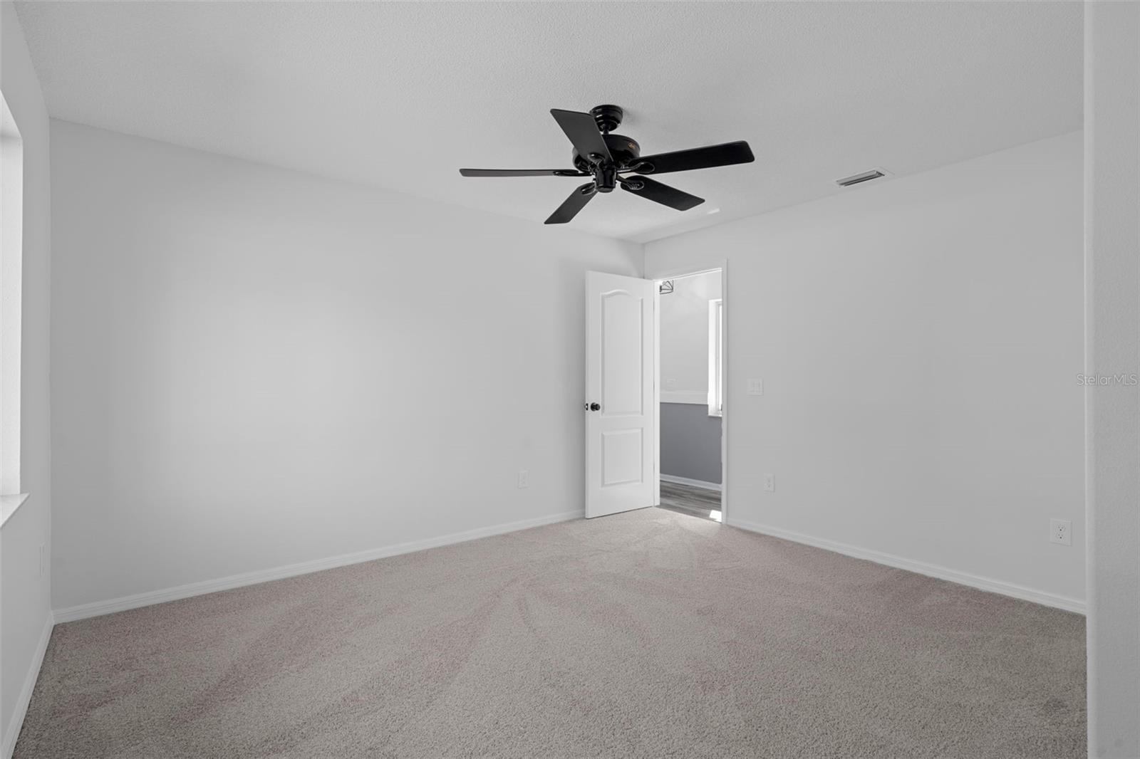 AUTUMN OAKS - Residential