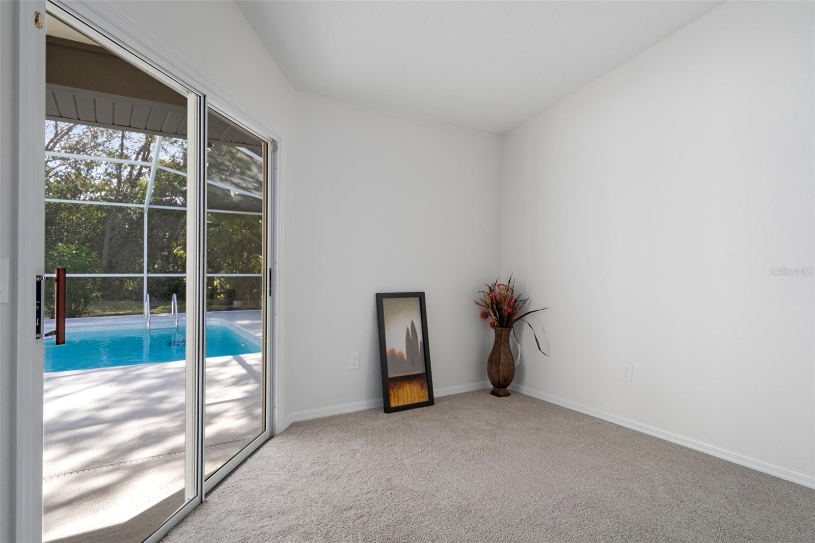 AUTUMN OAKS - Residential