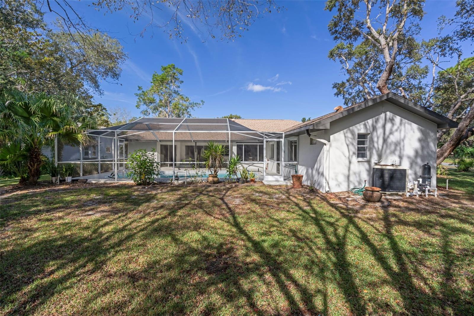 AUTUMN OAKS - Residential