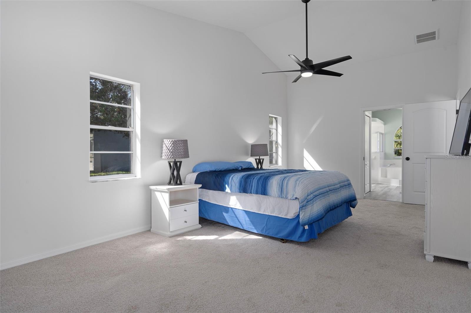 AUTUMN OAKS - Residential