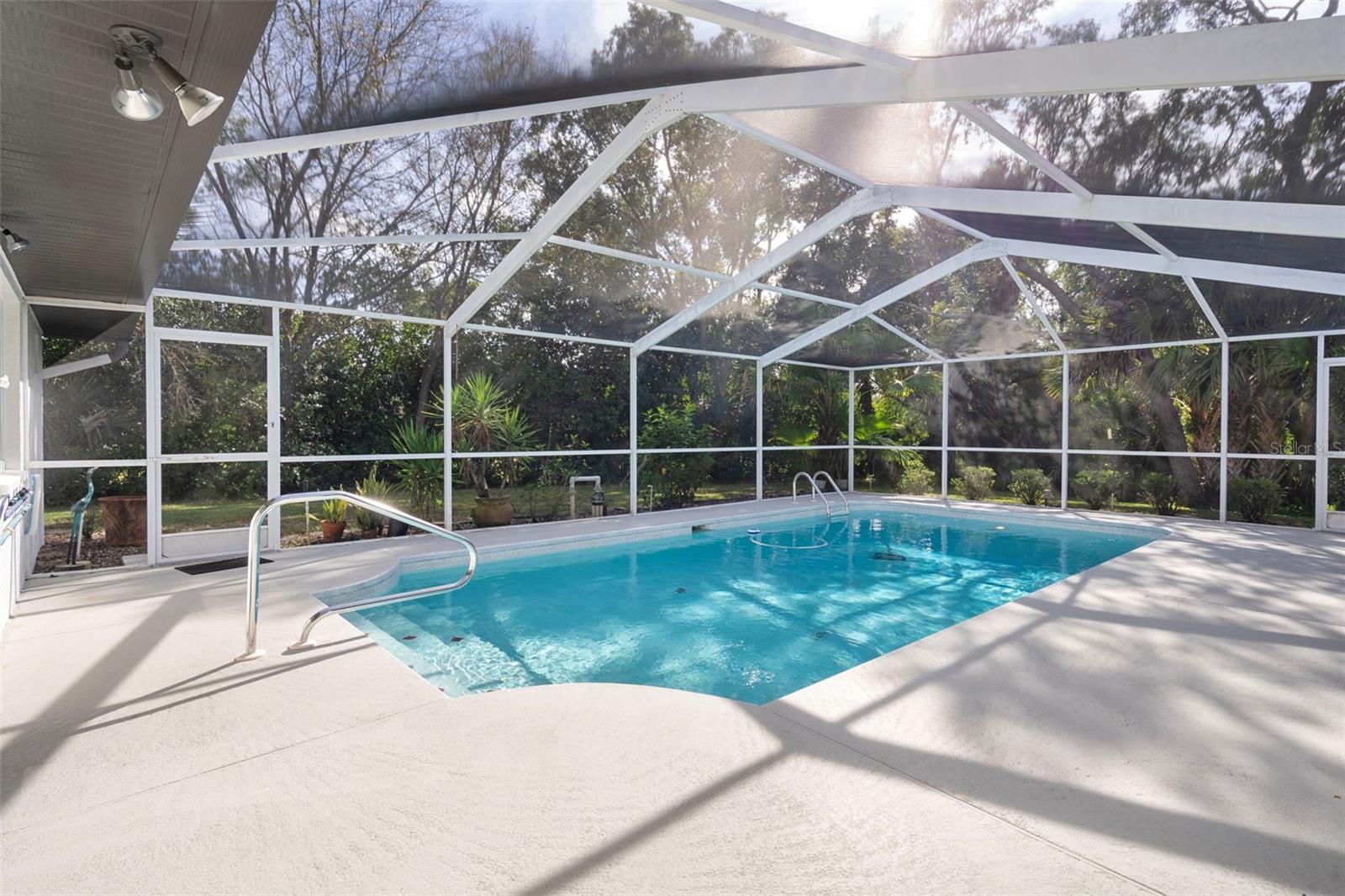 AUTUMN OAKS - Residential