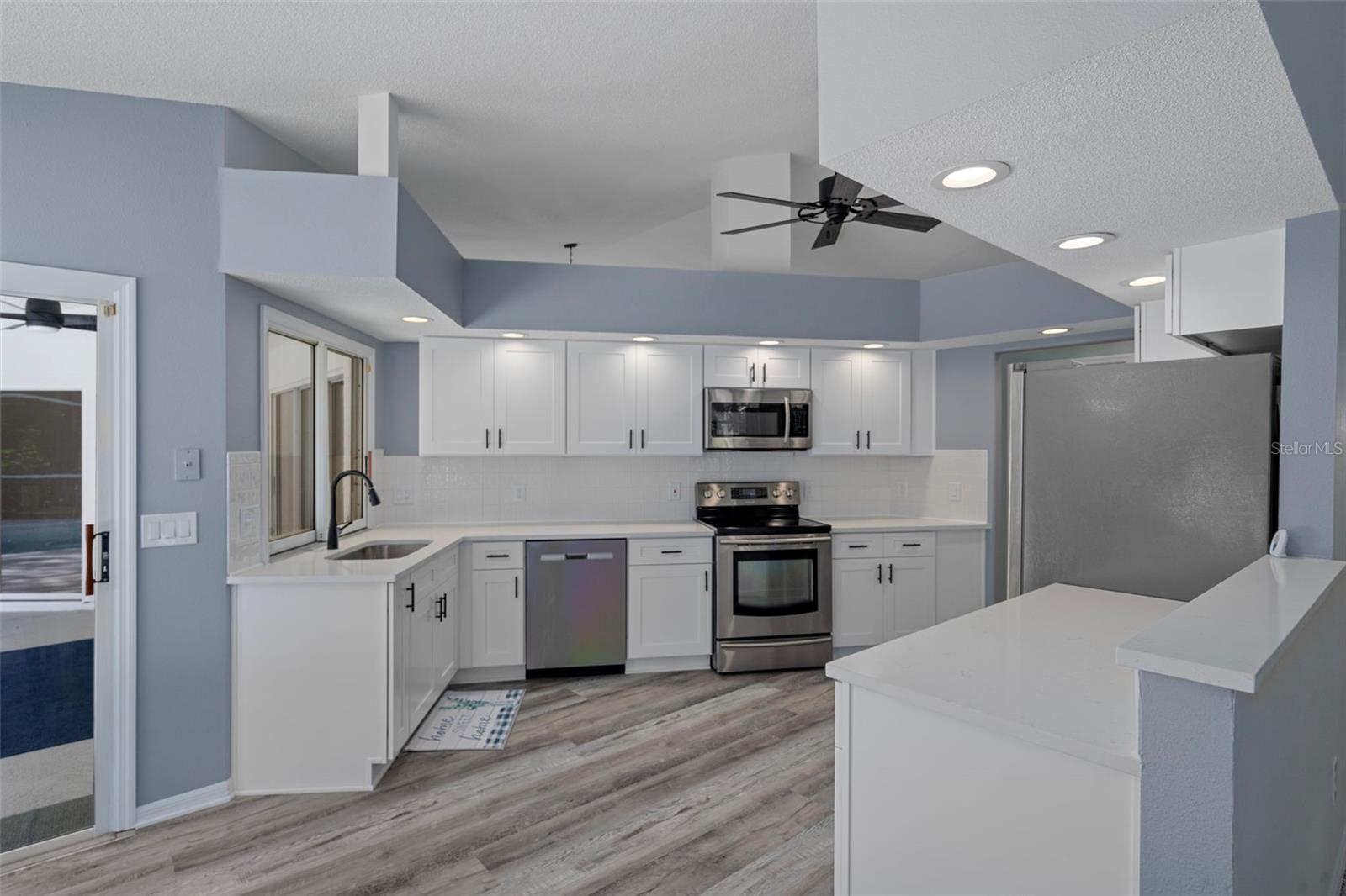 AUTUMN OAKS - Residential