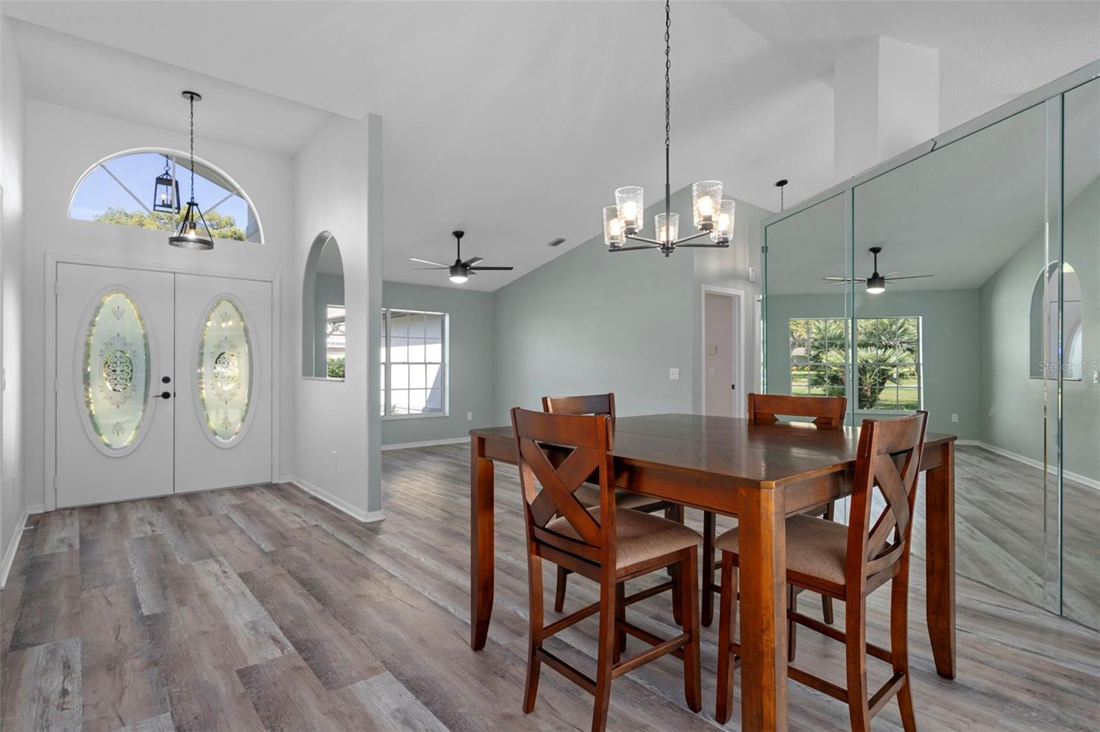 AUTUMN OAKS - Residential