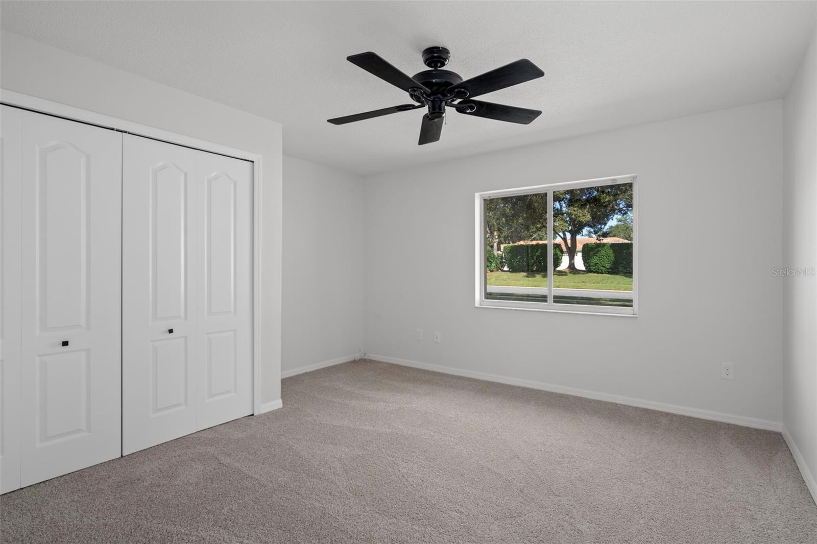 AUTUMN OAKS - Residential