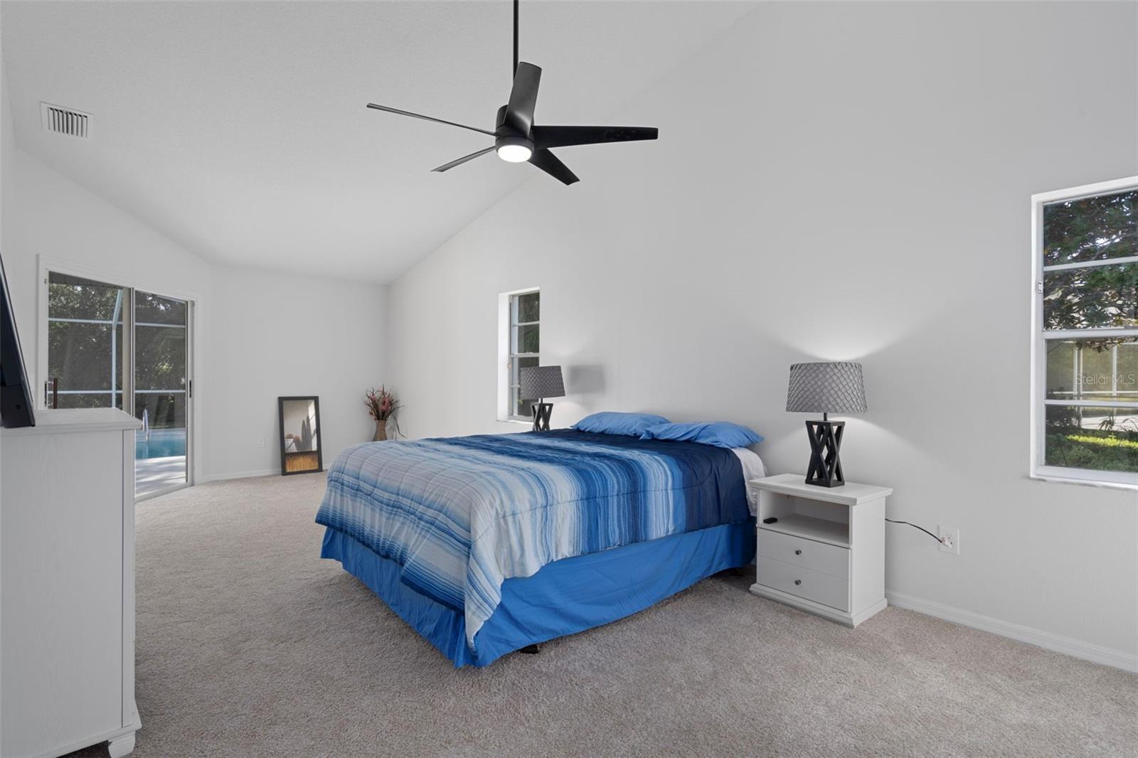 AUTUMN OAKS - Residential