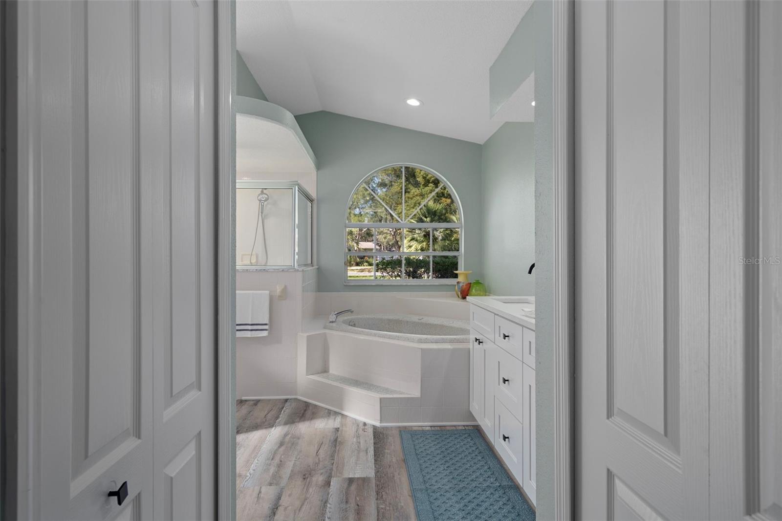 AUTUMN OAKS - Residential