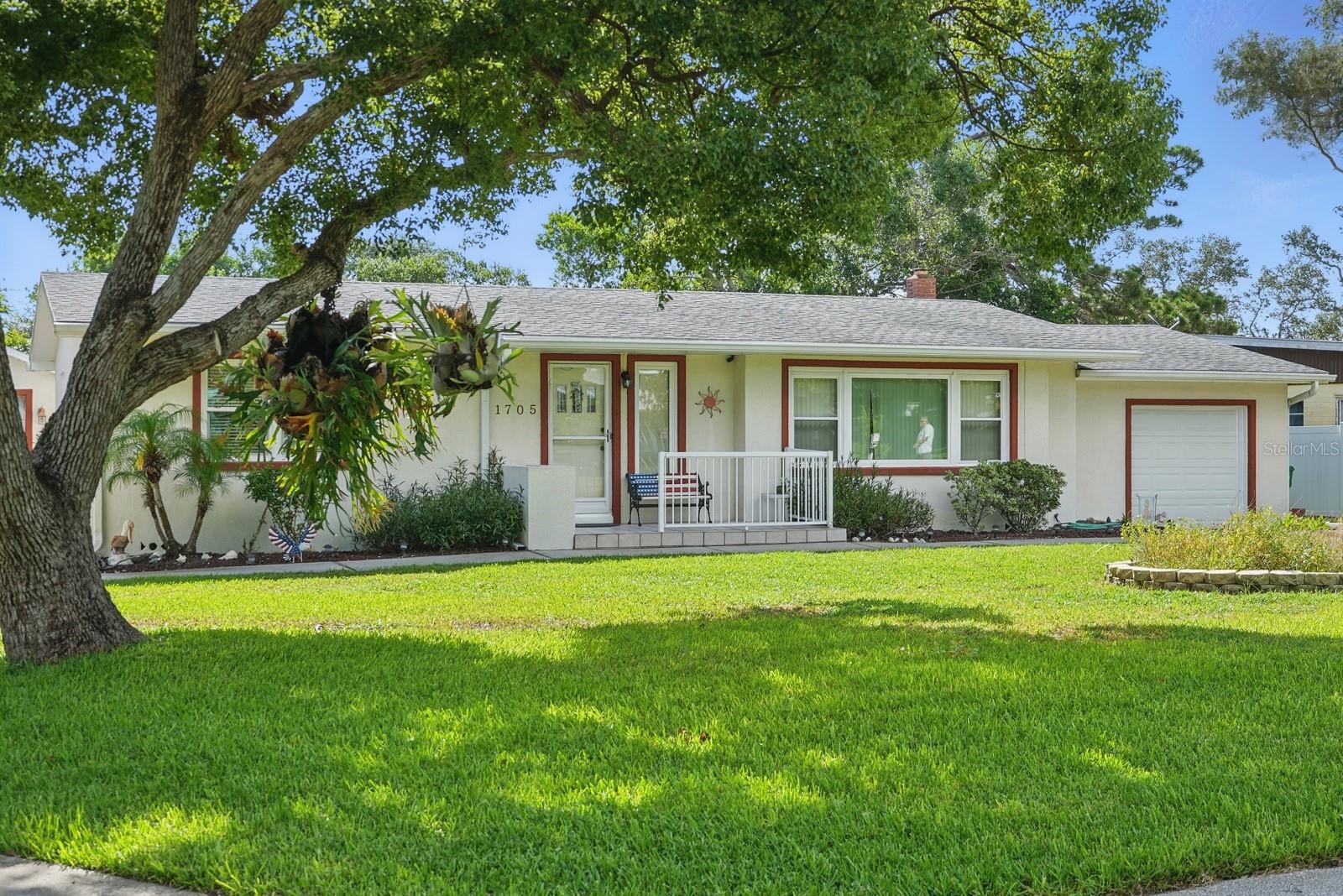 1705 CORDOVA AVENUE