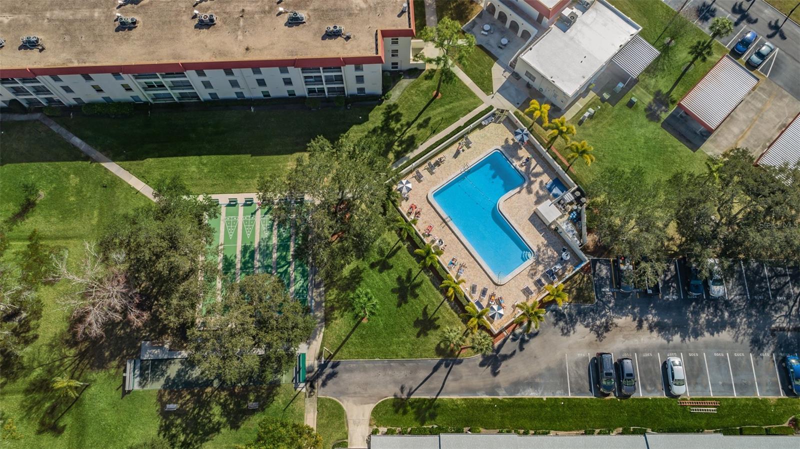 MEDITERRANEAN MANORS - Residential