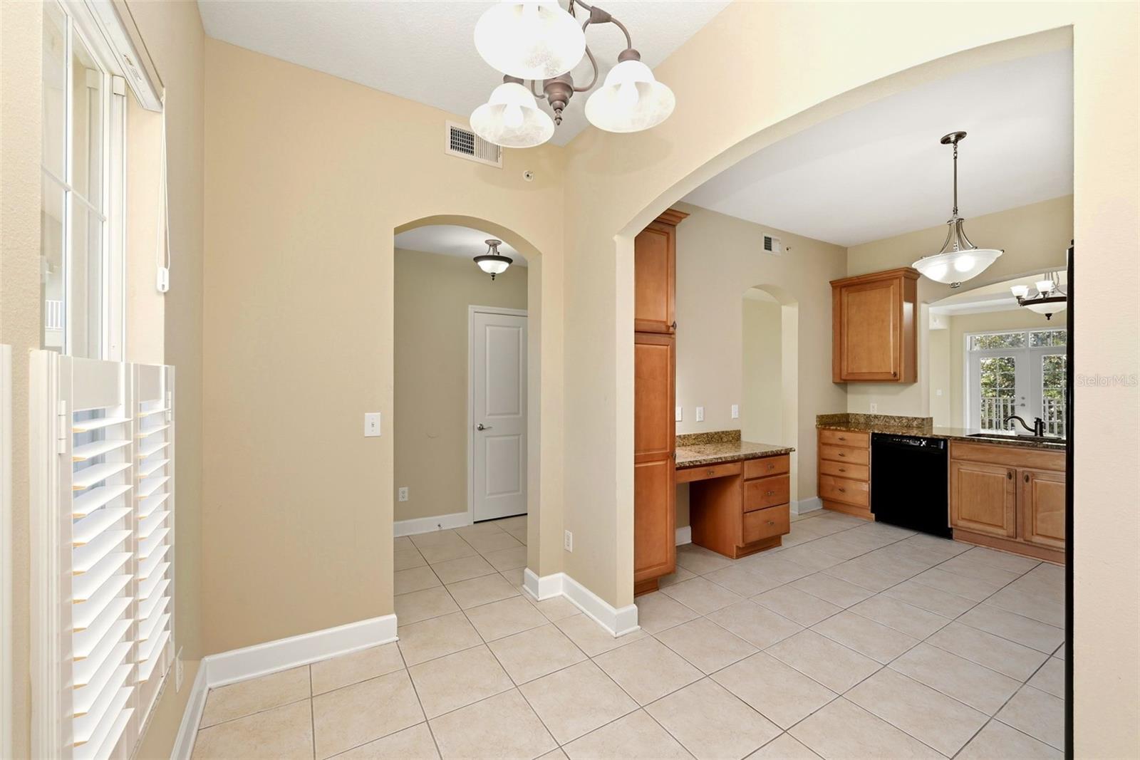 ARTISAN CLUB CONDO P2 - Residential
